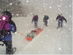 冬山遭難救助訓練の状況